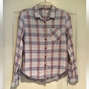 Like New! UGG Long sleeve button down shirt, slit in back.